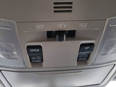 Used 2017 Toyota RAV4 XLE image 33