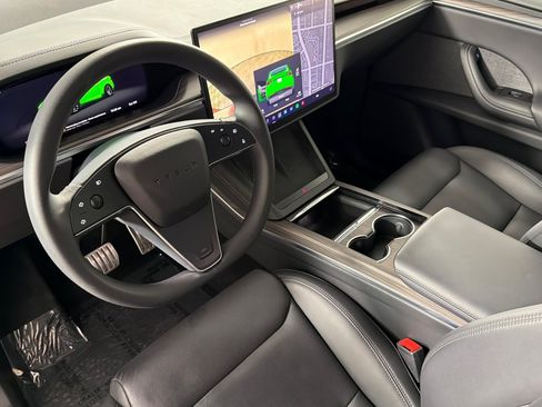 Used 2024 Tesla Model X AWD/4WD image 9