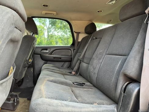 Used 2007 GMC Yukon SLE RWD image 10