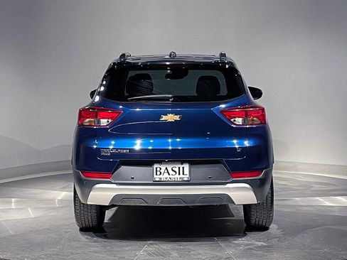 Used 2022 Chevrolet TrailBlazer LT w/ Sun and Liftgate Package AWD/4WD image 11