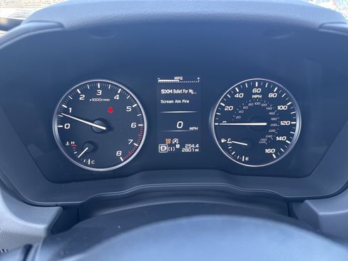 Used 2025 Subaru Crosstrek 2.5i Limited image 3