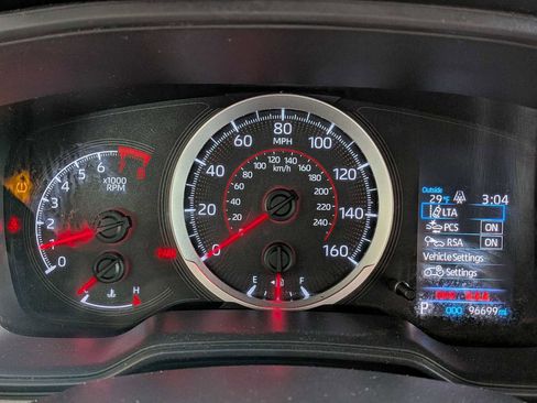 Used 2020 Toyota Corolla SE image 29