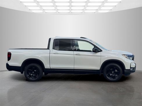 Used 2024 Honda Ridgeline Black Edition image 7