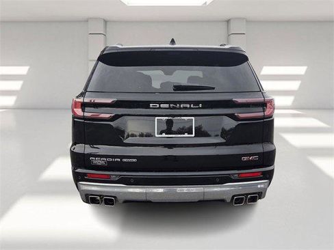 Used 2025 GMC Acadia Denali w/ Super Cruise Package image 4