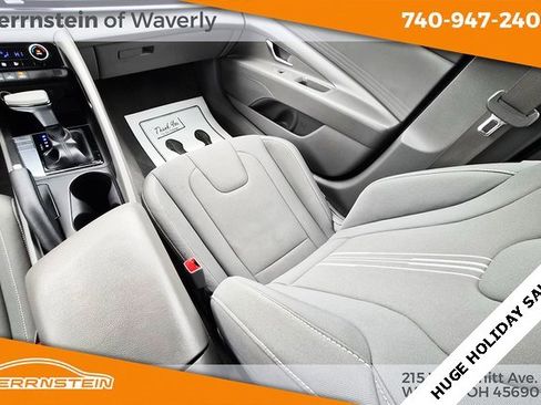 Used 2024 Hyundai Elantra SEL image 15