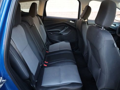 Used 2019 Ford Escape SE image 23