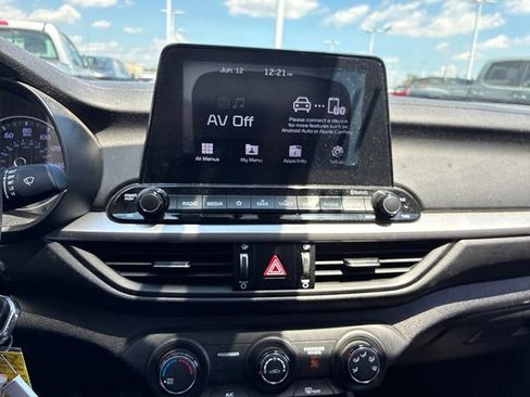 Used 2020 Kia Forte LXS FWD image 26
