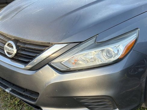 Used 2016 Nissan Altima 2.5 S w/ Power Driver Seat Package image 4