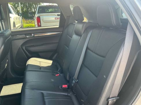 Used 2013 Kia Sorento SX AWD/4WD image 22