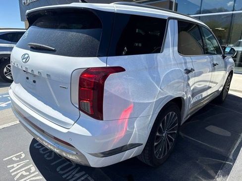Used 2024 Hyundai Palisade Calligraphy AWD/4WD image 3