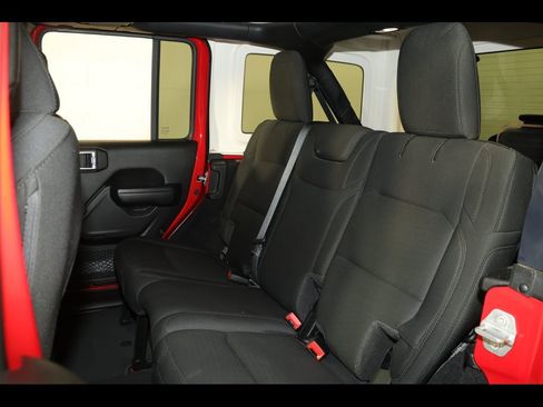 Used 2021 Jeep Wrangler Unlimited Sport image 23