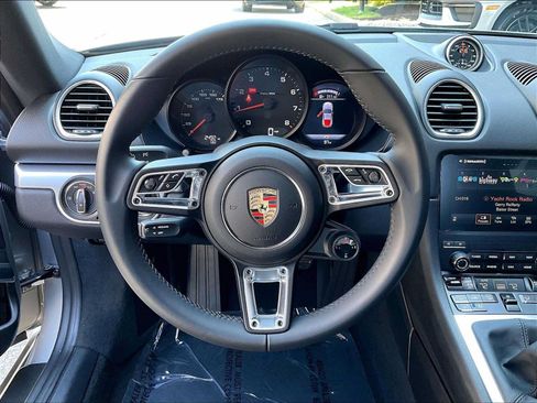 Certified 2024 Porsche 718 Cayman RWD image 15