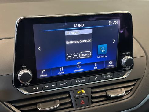 Used 2022 Nissan Altima 2.5 SV FWD image 13