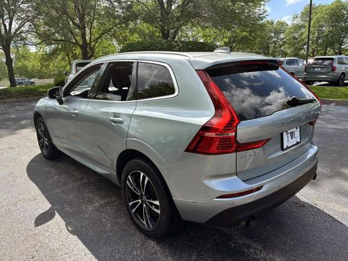 Used 2018 Volvo XC60 T6 Momentum w/ Advanced Package AWD/4WD image 7