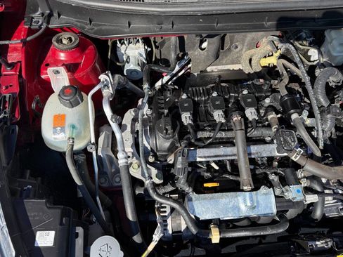 Used 2022 Nissan Kicks SR w/ Interior Electronics Package image 11