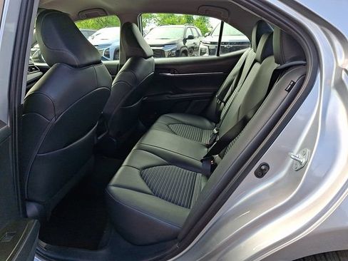 Used 2023 Toyota Camry SE FWD image 10