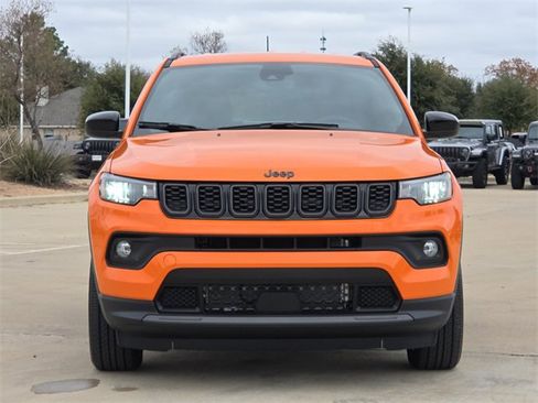 New 2026 Jeep Compass Latitude image 2