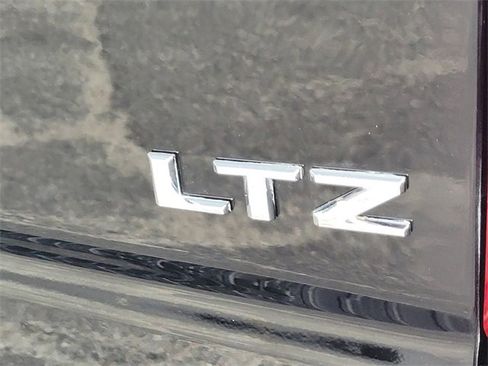 Used 2019 Chevrolet Silverado 1500 LTZ w/ Technology Package image 10