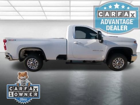 Used 2025 Chevrolet Silverado 2500 LT w/ Convenience Package image 26