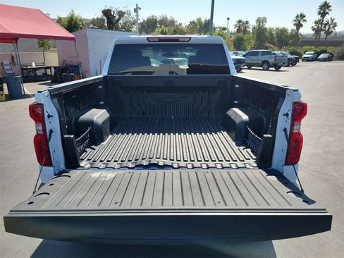 Used 2025 Chevrolet Silverado 1500 Custom image 24