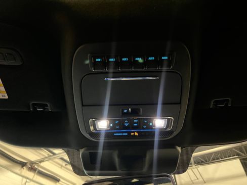 Used 2023 Ford F150 Raptor w/ Raptor 37 Performance Package AWD/4WD image 23