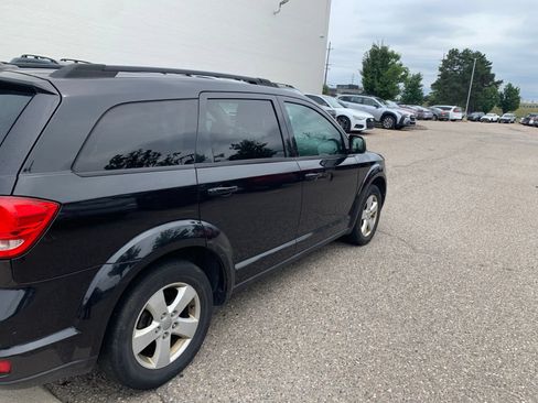 Used 2012 Dodge Journey SXT FWD image 3
