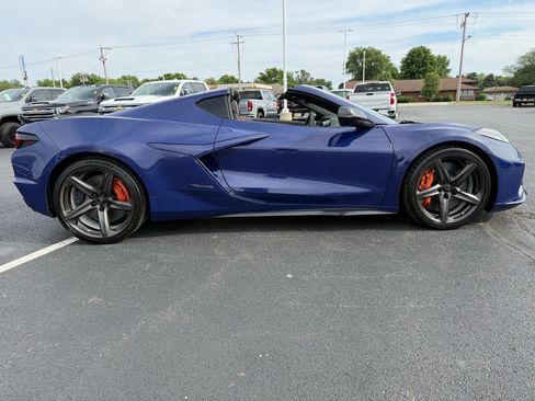 Used 2025 Chevrolet Corvette E-Ray w/ ZER Performance Package AWD/4WD image 13