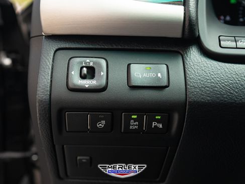 Used 2013 Lexus LS 460 AWD image 35