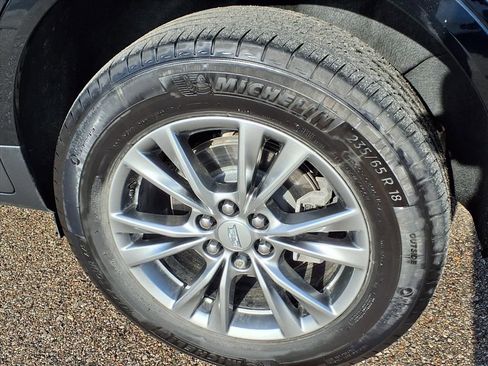 Used 2023 Cadillac XT5 Premium Luxury image 8