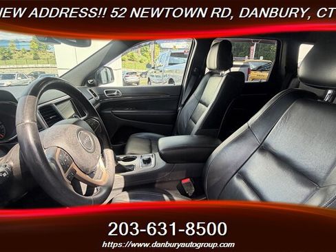 Used 2017 Jeep Grand Cherokee Limited AWD/4WD image 14