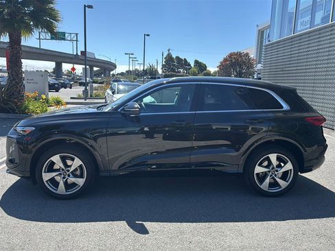 Used 2025 Audi Q5 Premium Plus w/ Premium Plus AWD/4WD image 9