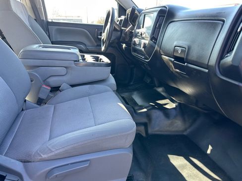 Used 2017 Chevrolet Silverado 1500 W/T w/ Trailering Package image 8