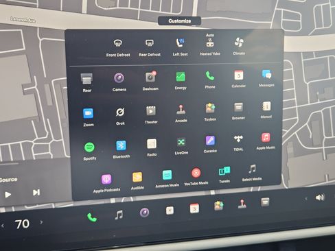 Used 2022 Tesla Model S image 21