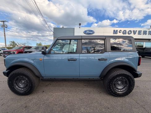Used 2025 Ford Bronco Badlands AWD/4WD image 3