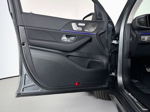 New 2026 Mercedes-Benz GLS 450 4MATIC image 21