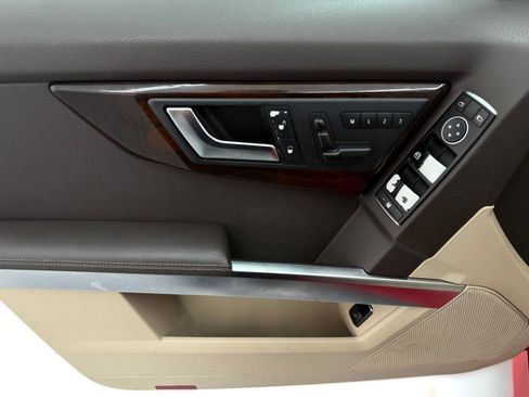 Used 2014 Mercedes-Benz GLK 350 2WD image 11
