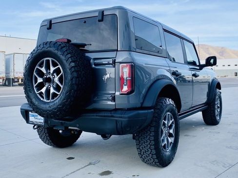 Used 2025 Ford Bronco Badlands image 5