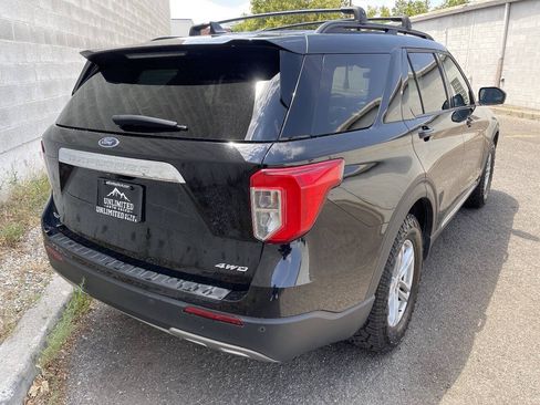 Used 2023 Ford Explorer XLT w/ Equipment Group 202A AWD/4WD image 4