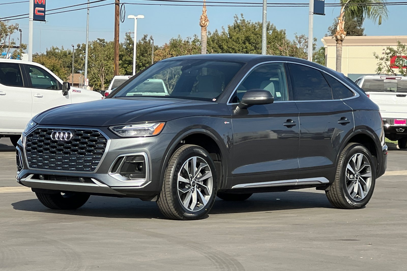 Used 2024 Audi Q5 2.0T Premium Plus w/ Premium Plus Package AWD/4WD image 9