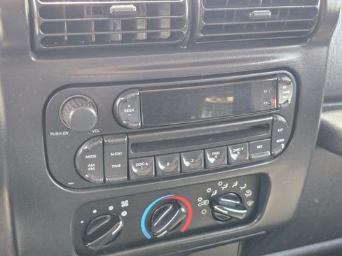 Used 2005 Jeep Wrangler Sport AWD/4WD image 6
