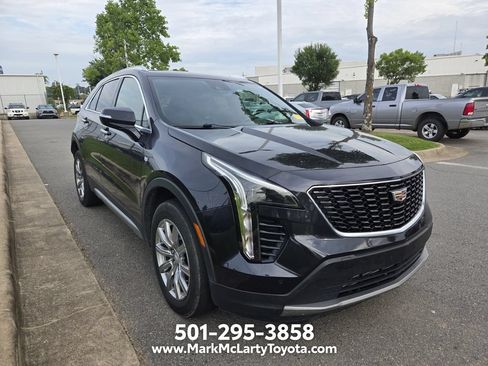 Used 2023 Cadillac XT4 Premium Luxury w/ Cold Weather Package AWD/4WD image 3