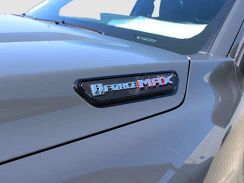 Used 2025 Toyota 4Runner TRD Off-Road Premium AWD/4WD image 11
