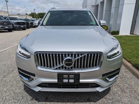 Certified 2022 Volvo XC90 T6 Inscription w/ Advanced Package image 9