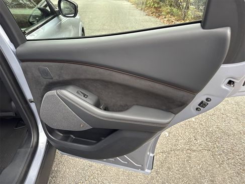 Used 2022 Ford Mustang Mach-E GT image 32