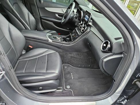 Used 2018 Mercedes-Benz C 300 4MATIC Sedan image 8