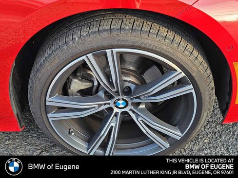 Used 2024 BMW 330i xDrive Sedan w/ Premium Package AWD/4WD image 9
