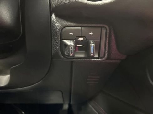 Used 2025 Dodge Durango R/T image 28