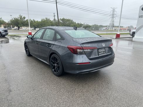 Used 2025 Honda Civic Sport image 7