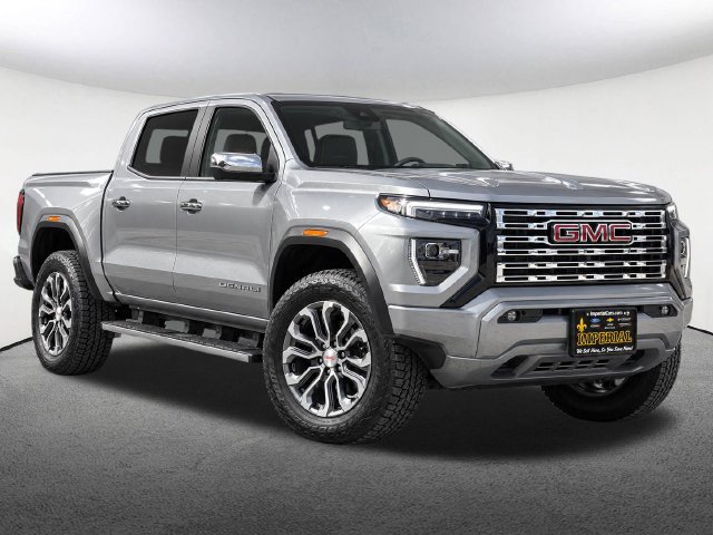 Used 2026 GMC Canyon Denali AWD/4WD image 2