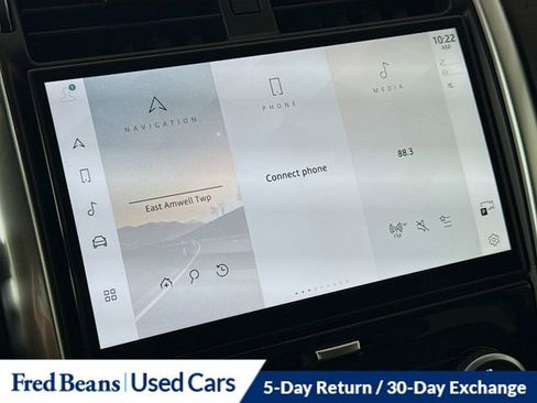 Used 2024 Land Rover Discovery S image 17